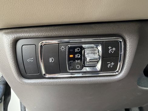 Used 2023 Lincoln Aviator Reserve w/ Equipment Group 201A AWD/4WD image 15