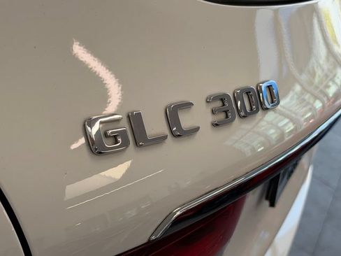 Used 2019 Mercedes-Benz GLC 300 image 15