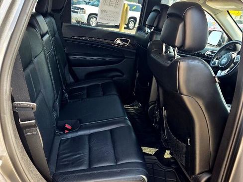 Used 2012 Jeep Grand Cherokee Laredo image 13