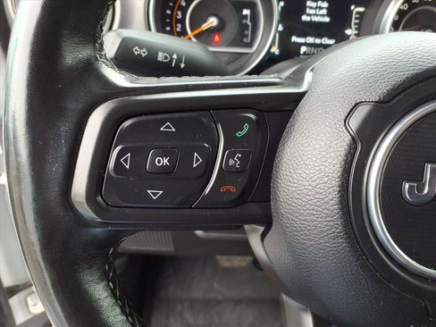 Used 2021 Jeep Gladiator Willys image 26