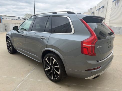 Used 2018 Volvo XC90 T6 Momentum w/ Convenience Package AWD/4WD image 5