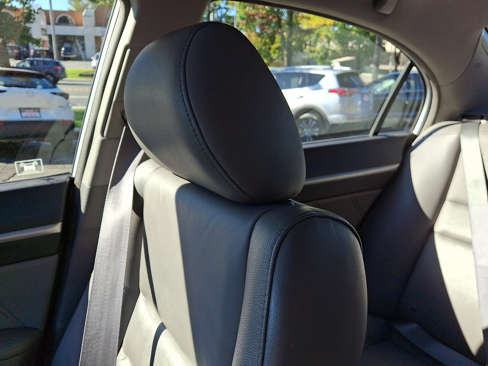 Used 2011 Honda Civic EX-L image 17