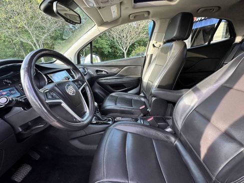 Used 2019 Buick Encore Essence w/ Experience Buick Package AWD/4WD image 15