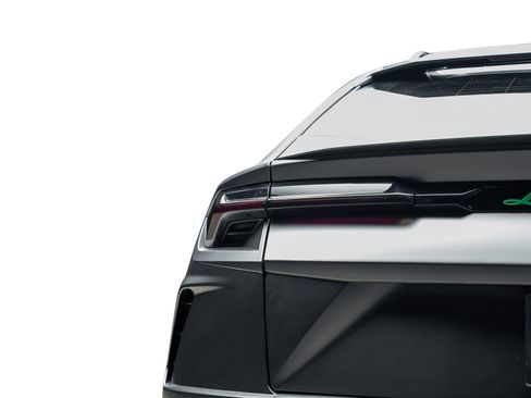 Used 2019 Lamborghini Urus AWD/4WD image 12