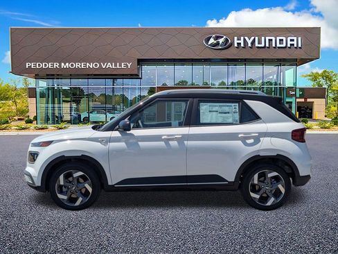 New 2025 Hyundai Venue Limited image 3