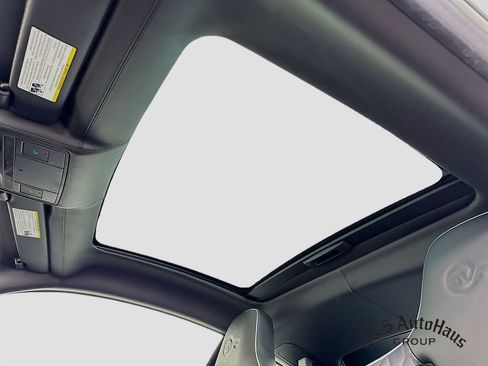 Used 2017 Jaguar F-TYPE SVR image 16