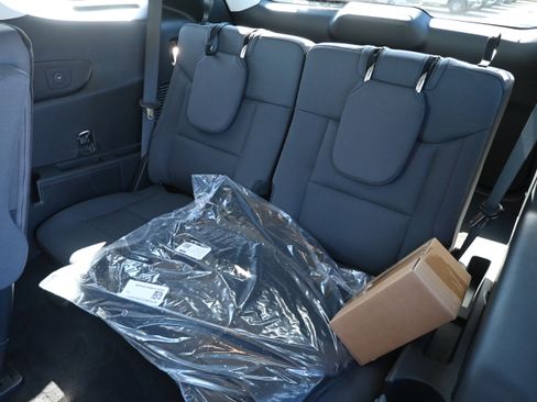 New 2026 Ford Explorer Active image 60