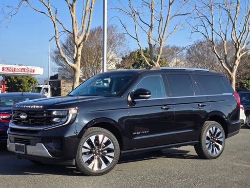 New 2026 Ford Expedition Platinum w/ Driver's Package image 2