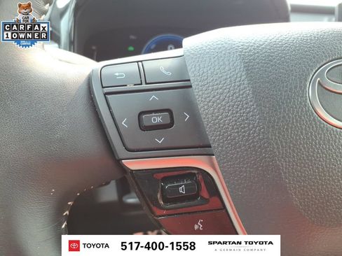Used 2026 Toyota Camry SE FWD image 17