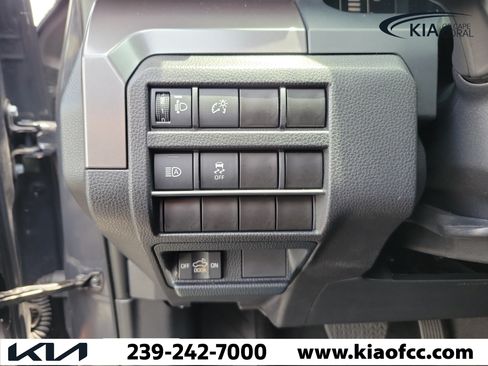 Used 2024 Toyota Tacoma SR5 AWD/4WD image 22
