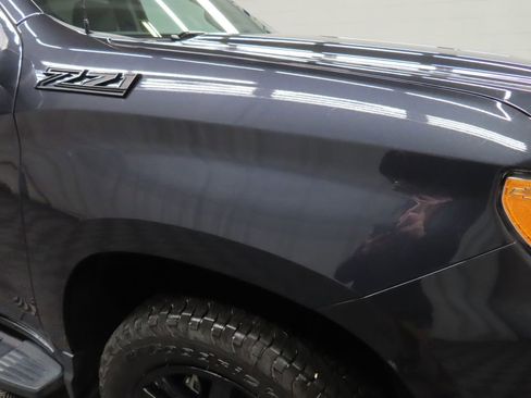 Used 2024 Chevrolet Silverado 1500 RST AWD/4WD image 35