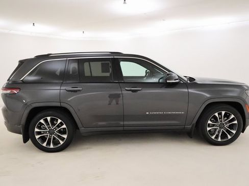 Used 2023 Jeep Grand Cherokee Overland w/ Advanced Protech Group III image 2