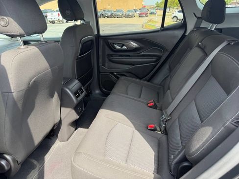 Used 2024 GMC Terrain SLE FWD image 21