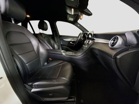 Used 2021 Mercedes-Benz GLC 300 image 29