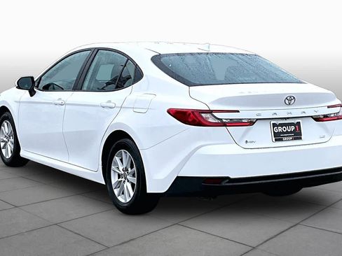 Used 2025 Toyota Camry LE FWD image 11