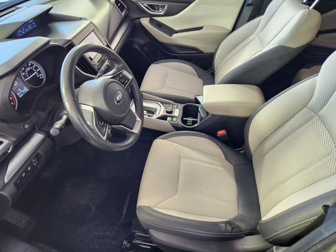 Used 2021 Subaru Forester Premium image 11