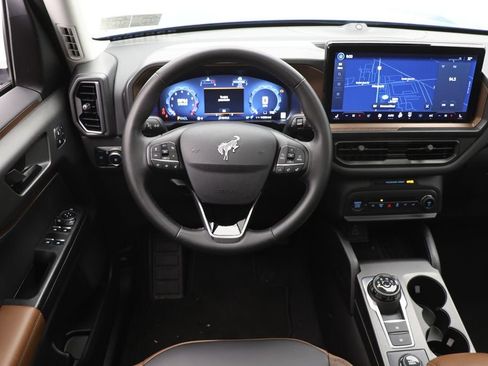 Used 2025 Ford Bronco Sport Outer Banks w/ Outer Banks Tech Package+ image 13