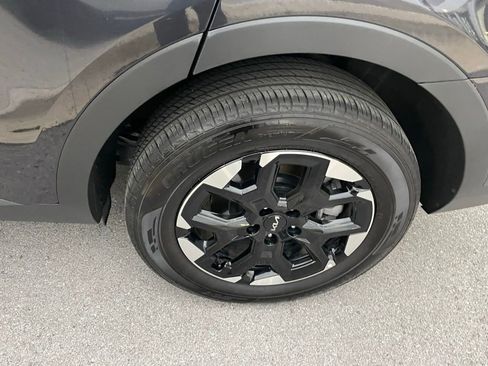 New 2025 Kia Sorento S AWD/4WD image 34