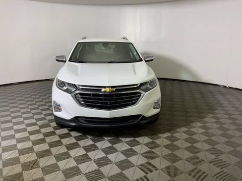 Used 2020 Chevrolet Equinox Premier FWD image 2