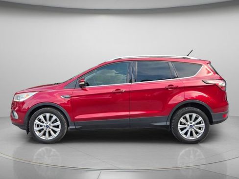 Used 2017 Ford Escape Titanium FWD image 3