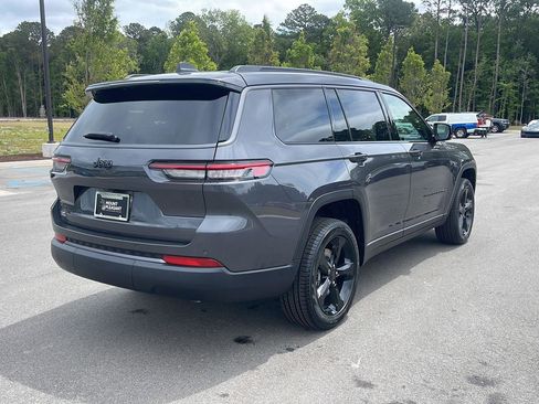 New 2026 Jeep Grand Cherokee L Limited w/ Limited Altitude Package AWD/4WD image 7