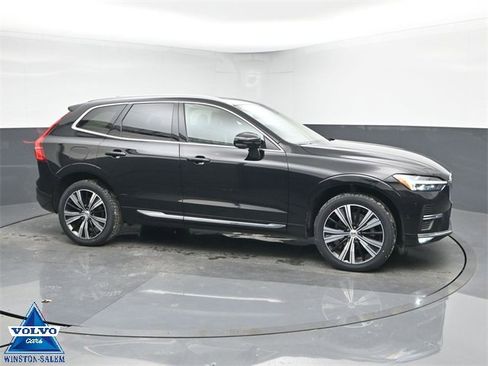 Used 2022 Volvo XC60 B5 Inscription w/ Advanced Package image 1
