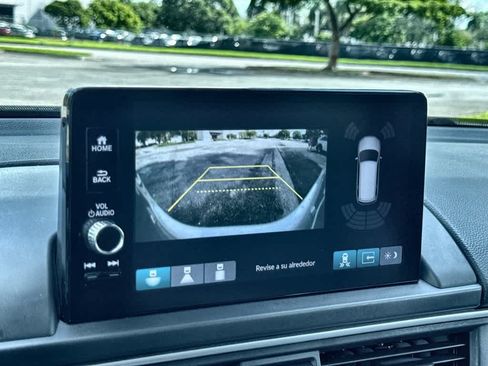 Used 2025 Honda Pilot EX-L image 19