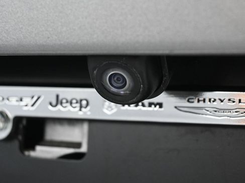 Used 2022 Genesis GV70 2.5T w/ Advanced Package image 39