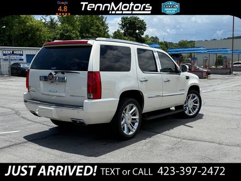 Used 2014 Cadillac Escalade Platinum AWD/4WD image 5