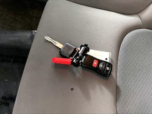 Used 2015 Nissan Xterra S image 10