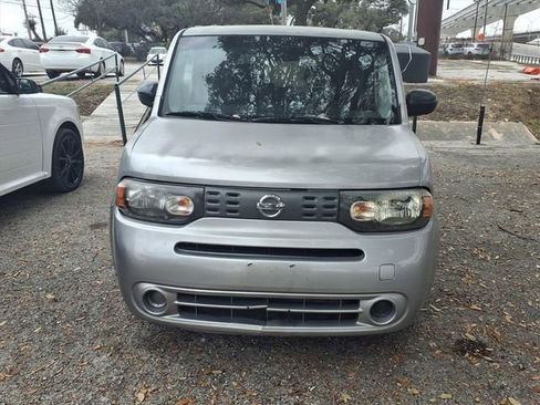 Used 2009 Nissan Cube 1.8 SL w/ Interior Designer Pkg FWD image 2
