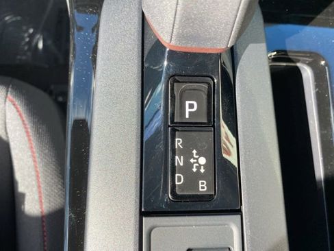 New 2026 Toyota Prius Plug-In Hybrid FWD image 40