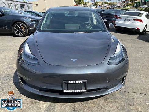 Used 2023 Tesla Model 3 Standard Range image 2