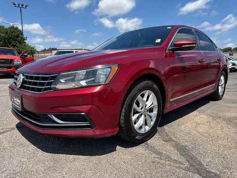 Used 2017 Volkswagen Passat 1.8T S FWD image 3