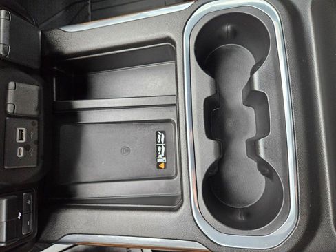 Used 2023 Chevrolet Silverado 3500 High Country image 14