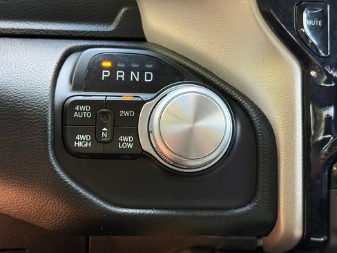 Used 2022 RAM 1500 Laramie w/ Laramie Southwest Edition AWD/4WD image 22