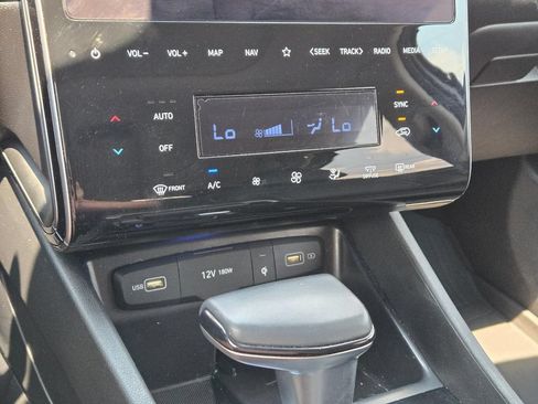 Used 2024 Hyundai Tucson SEL w/ Convenience Package FWD image 29