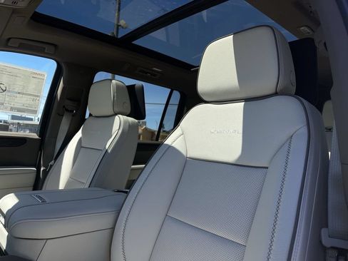 New 2026 GMC Yukon XL Denali w/ Denali Reserve Package AWD/4WD image 19