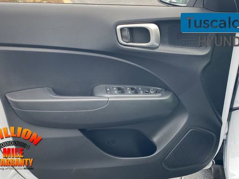 New 2026 Hyundai Venue SE image 13