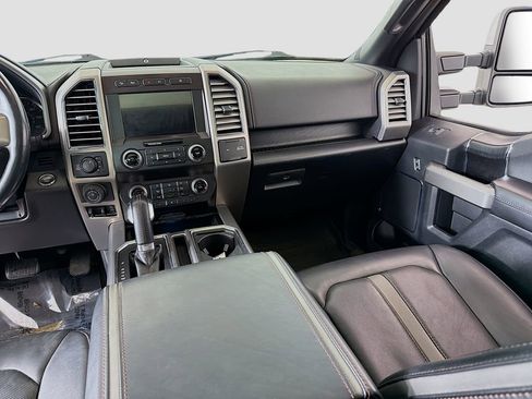 Used 2020 Ford F150 Platinum w/ Equipment Group 701A Luxury image 28