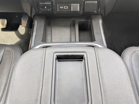 Used 2022 Chevrolet Silverado 2500 LTZ w/ LTZ Convenience Package image 20