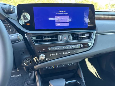 New 2025 Lexus ES 350 w/ Premium Package image 24