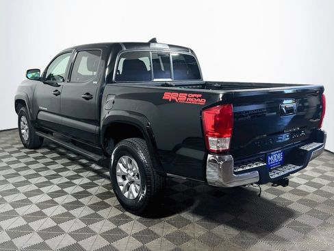 Used 2016 Toyota Tacoma SR5 RWD image 5
