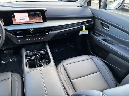Used 2025 Nissan Murano SL AWD/4WD image 27