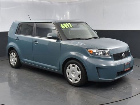 Used 2008 Scion xB FWD image 1