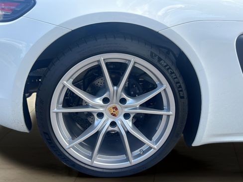 Certified 2025 Porsche 718 Boxster w/ Premium Package RWD image 20