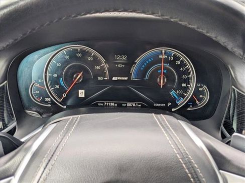 Used 2017 BMW 740e xDrive image 11