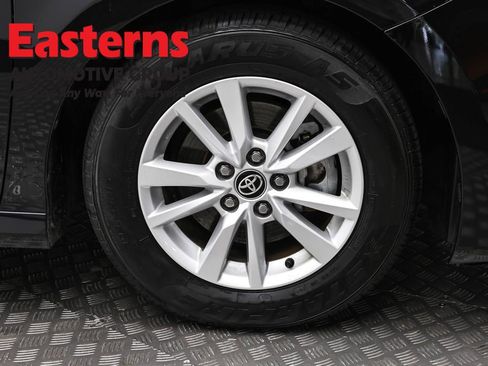 Used 2025 Toyota Camry LE FWD image 31