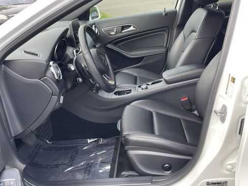 Used 2020 Mercedes-Benz GLA 250 image 11