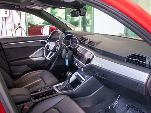 Used 2022 Audi Q3 2.0T Premium AWD/4WD image 17